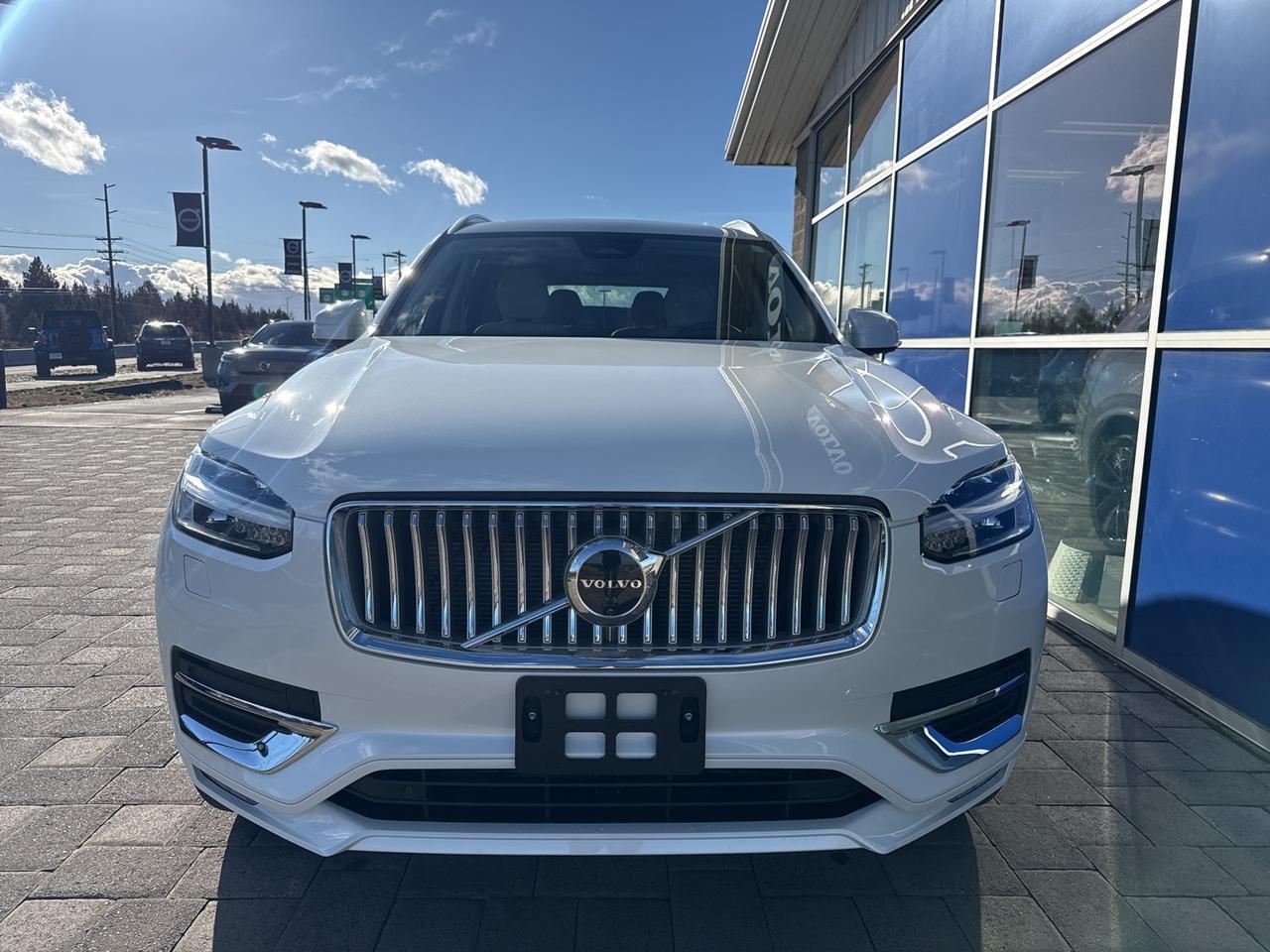 2025 Volvo XC90 B6 Plus 6-Seater Bend OR