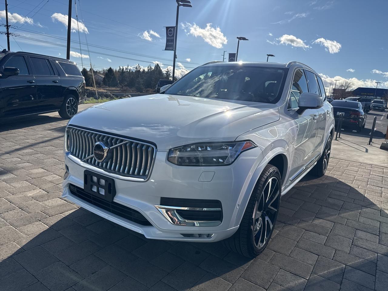 2025 Volvo XC90 B6 Plus 6-Seater Bend OR