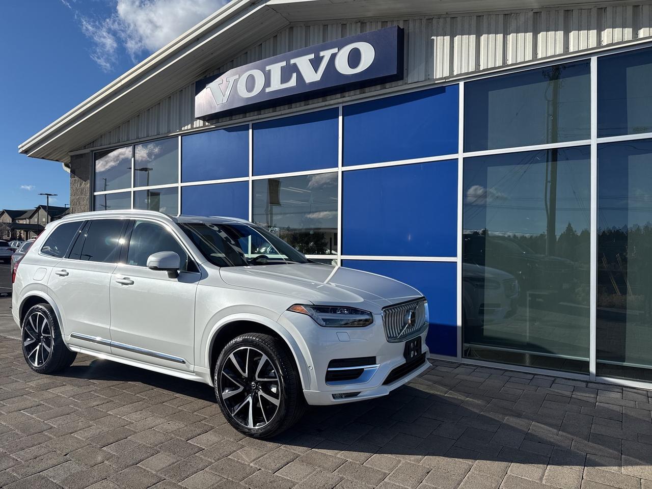 2025 Volvo XC90 B6 Plus 6-Seater