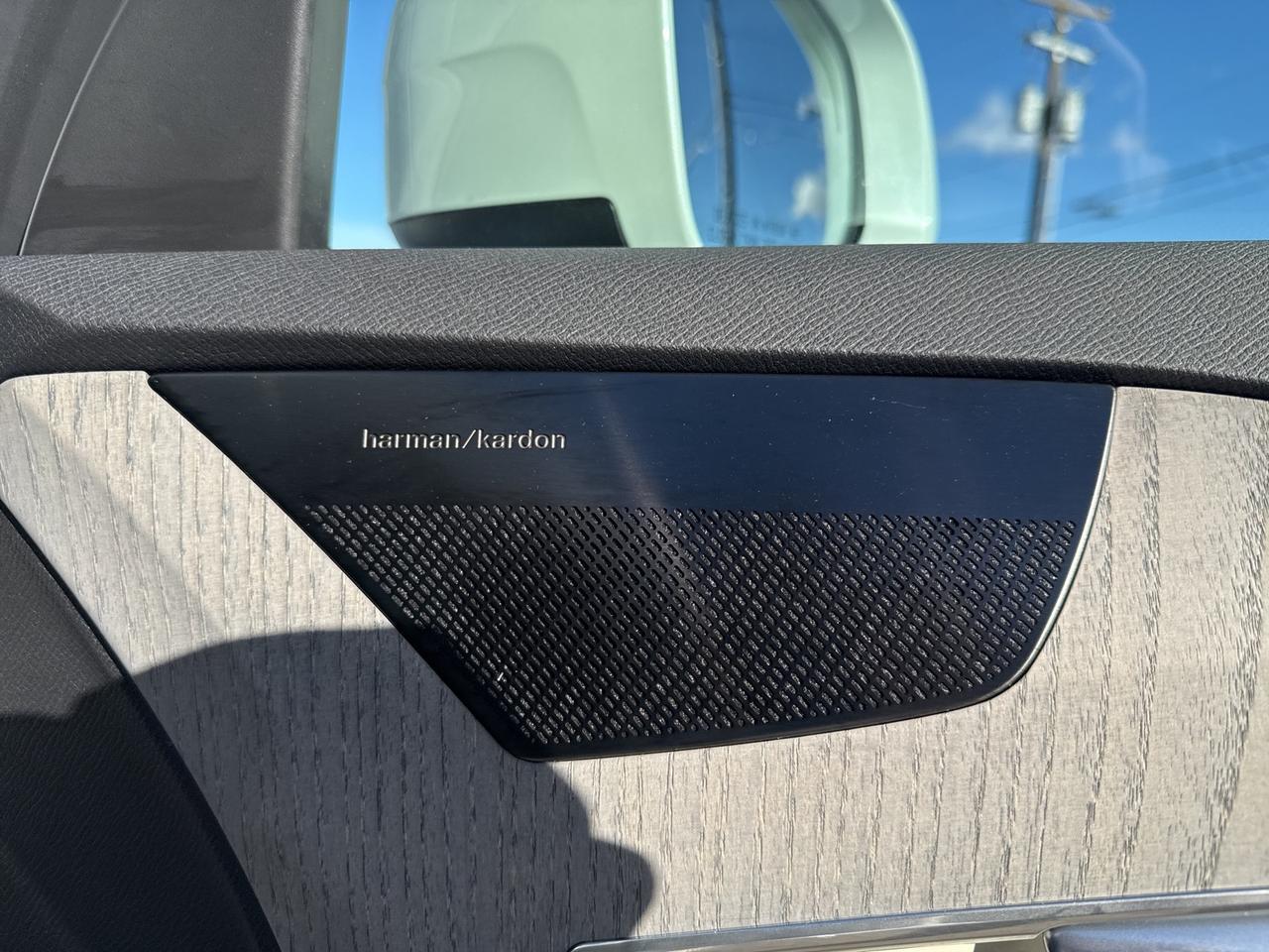 2025 Volvo XC90 B6 Plus 6-Seater Bend OR