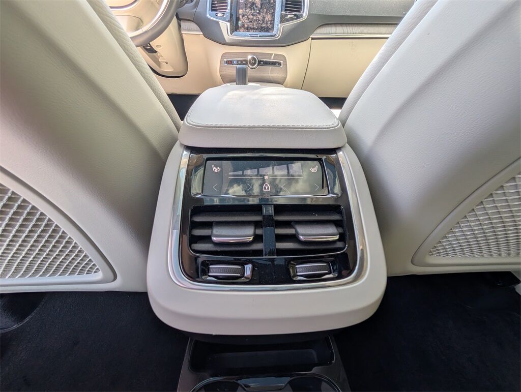2025 Volvo XC90 B6 Plus 6-Seater Hunt Valley MD