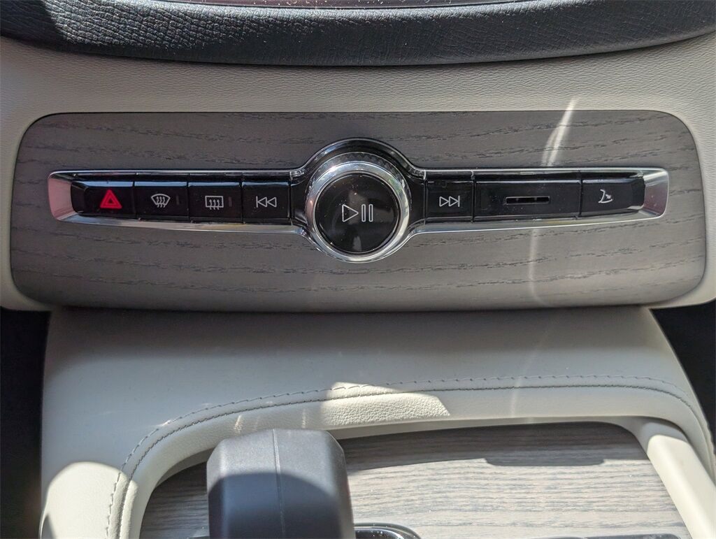 2025 Volvo XC90 B6 Plus 6-Seater Hunt Valley MD