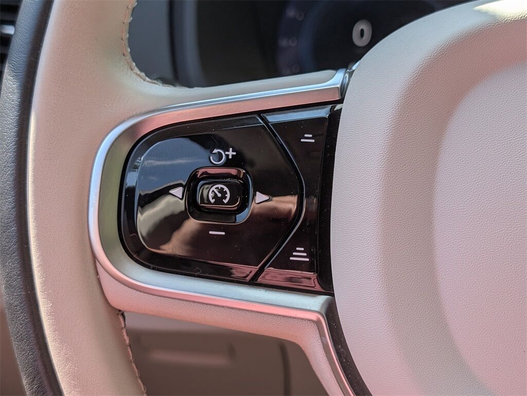 2025 Volvo XC90 B6 Plus 6-Seater Hunt Valley MD
