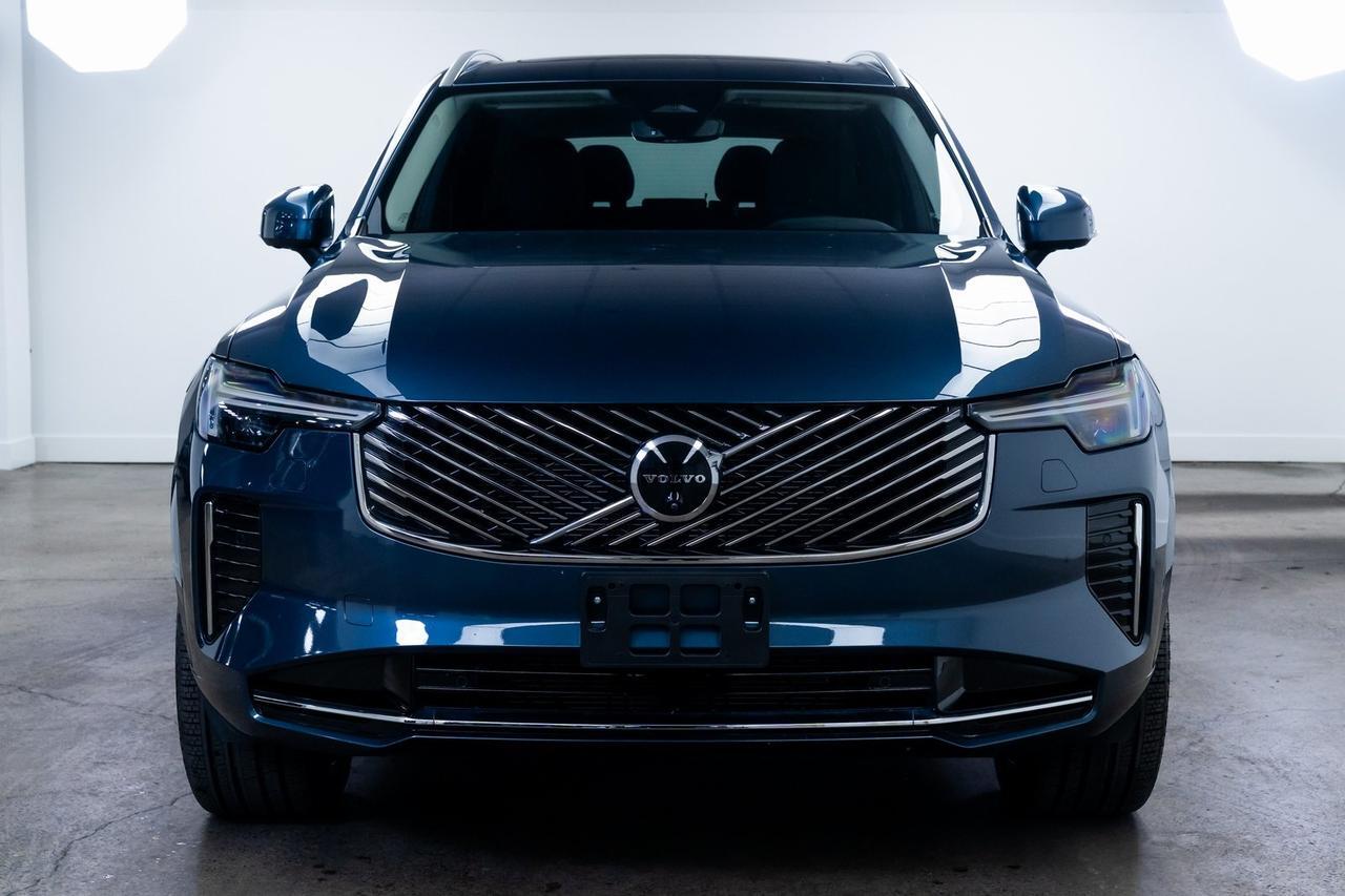 2025 Volvo XC90 B6 Plus 7-Seater 1 Owner Heated Seats Moonroof Portland OR