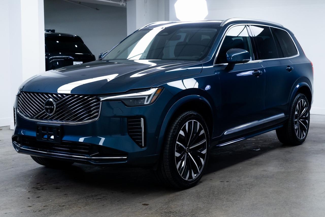 2025 Volvo XC90 B6 Plus 7-Seater 1 Owner Heated Seats Moonroof Portland OR