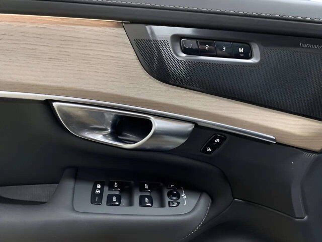 2025 Volvo XC90 B6 Plus 7-Seater 2025.5 Dallas TX