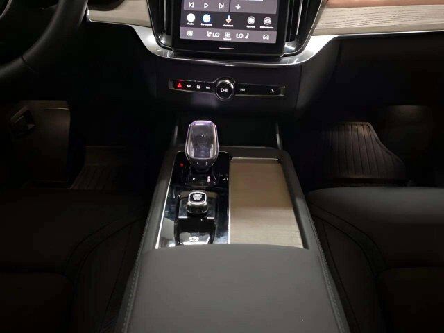 2025 Volvo XC90 B6 Plus 7-Seater 2025.5 Dallas TX