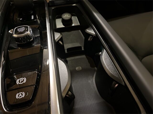 2025 Volvo XC90 B6 Plus 7-Seater Dallas TX