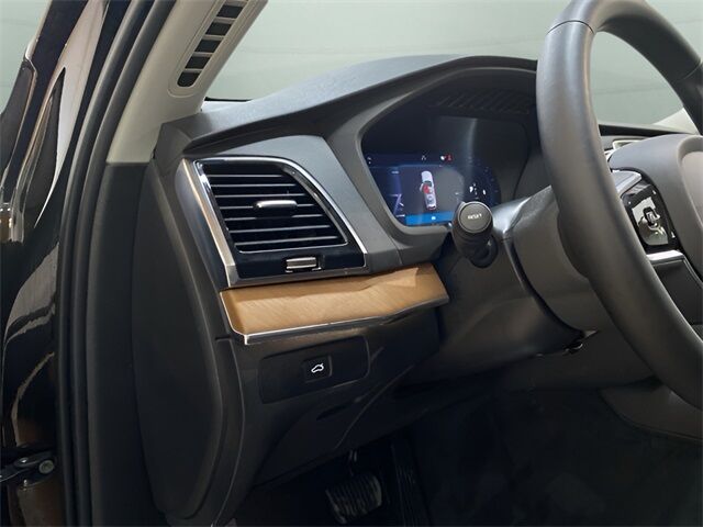 2025 Volvo XC90 B6 Plus 7-Seater Dallas TX