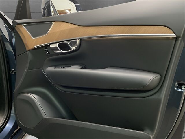 2025 Volvo XC90 B6 Plus 7-Seater Dallas TX