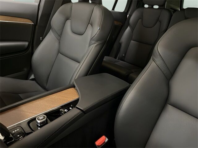2025 Volvo XC90 B6 Plus 7-Seater Dallas TX