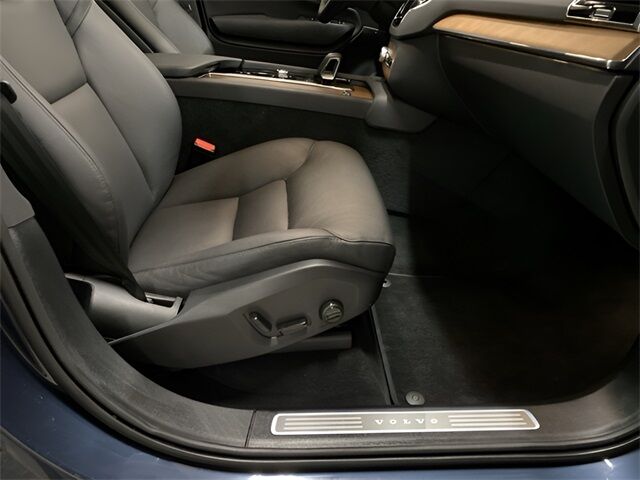 2025 Volvo XC90 B6 Plus 7-Seater Dallas TX