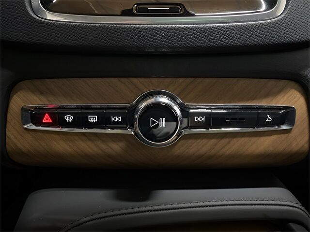 2025 Volvo XC90 B6 Plus 7-Seater Dallas TX