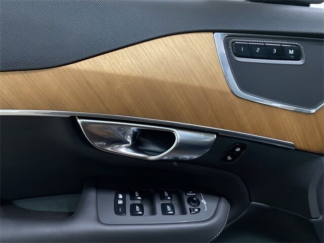 2025 Volvo XC90 B6 Plus 7-Seater Dallas TX