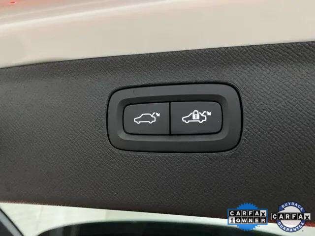 2025 Volvo XC90 Plus photo 4