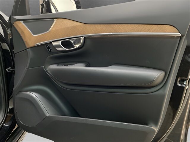 2025 Volvo XC90 B6 Plus 7-Seater Dallas TX