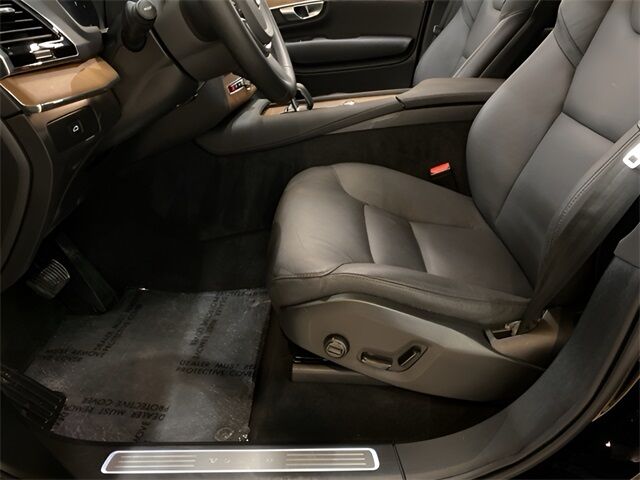 2025 Volvo XC90 B6 Plus 7-Seater Dallas TX