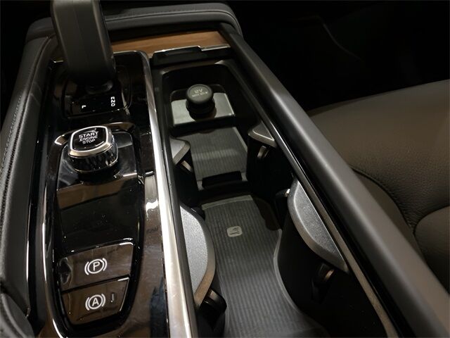 2025 Volvo XC90 B6 Plus 7-Seater Dallas TX