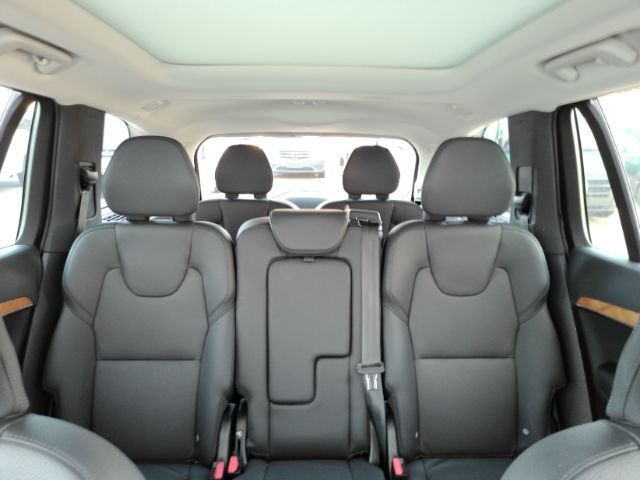 2025 Volvo XC90 B6 Plus 7-Seater Plano TX