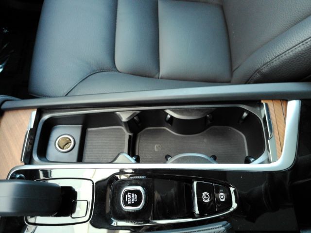 2025 Volvo XC90 B6 Plus 7-Seater Plano TX