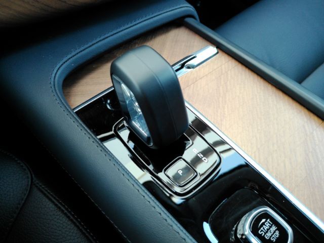 2025 Volvo XC90 B6 Plus 7-Seater Plano TX