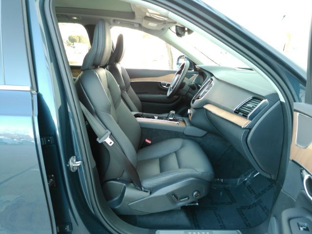 2025 Volvo XC90 B6 Plus 7-Seater Plano TX