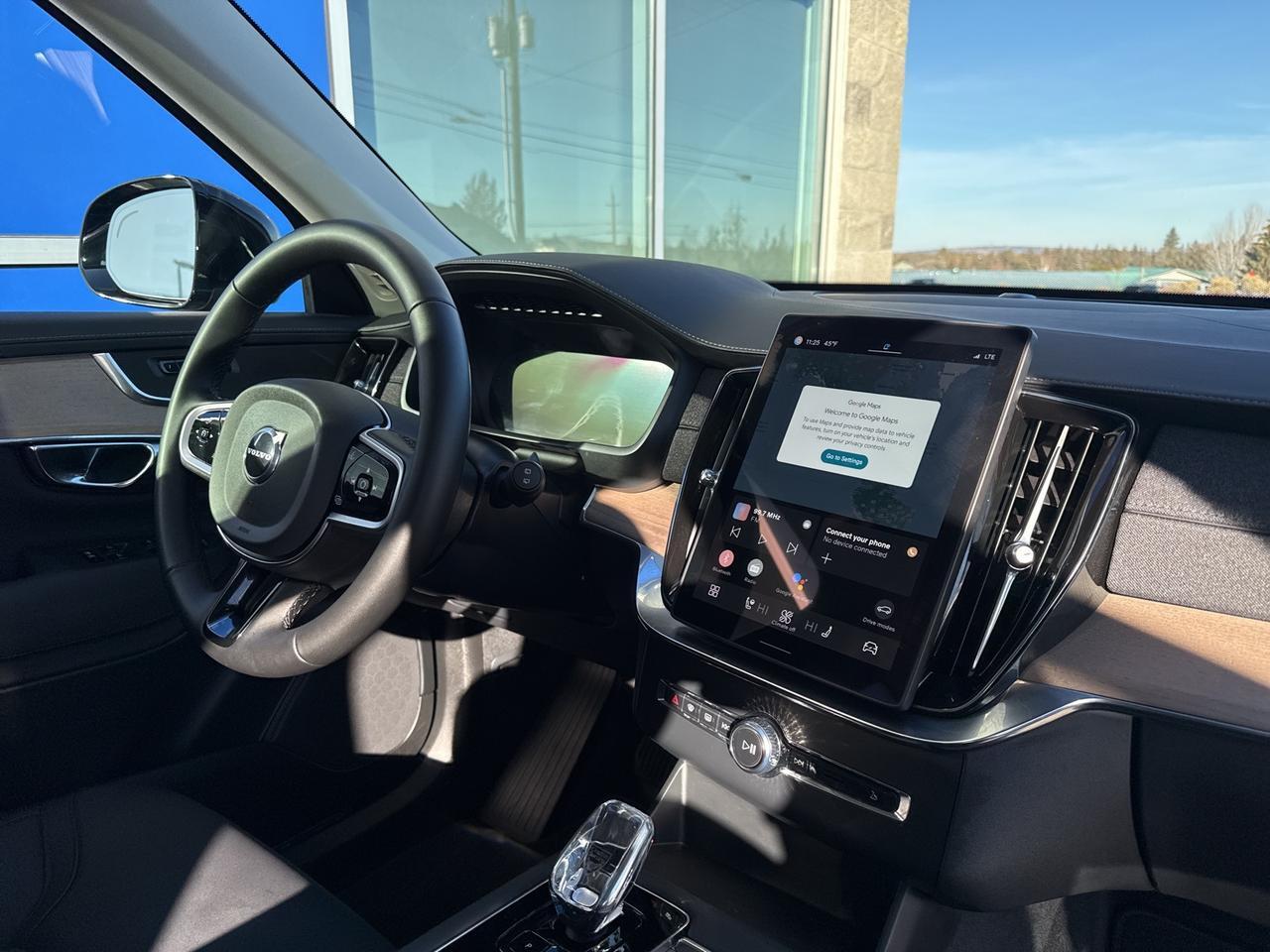 2025 Volvo XC90 B6 Plus 7-Seater Bend OR