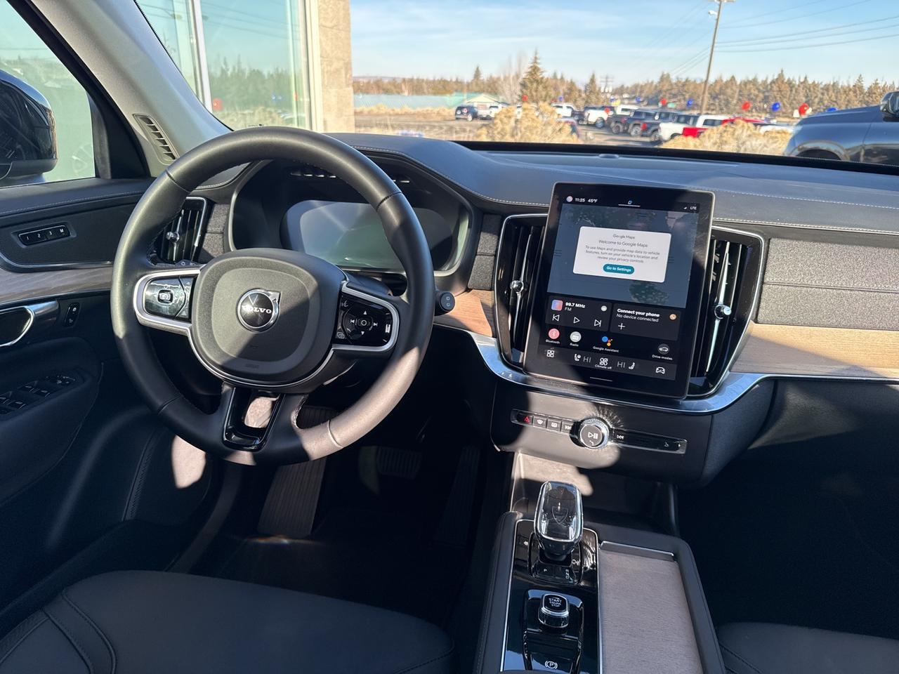 2025 Volvo XC90 B6 Plus 7-Seater Bend OR