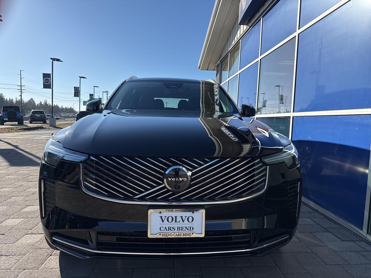 2025 Volvo XC90 B6 Plus 7-Seater Bend OR