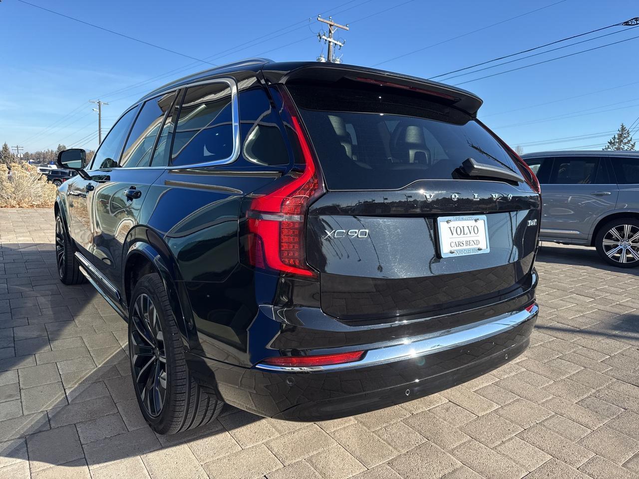 2025 Volvo XC90 B6 Plus 7-Seater Bend OR