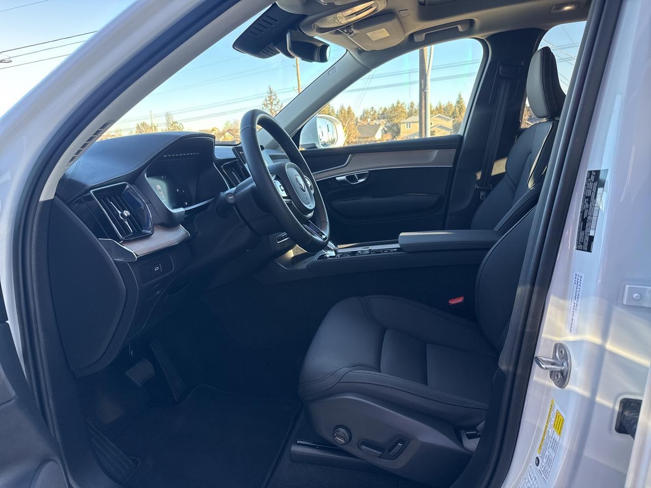 2025 Volvo XC90 B6 Plus 7-Seater Bend OR