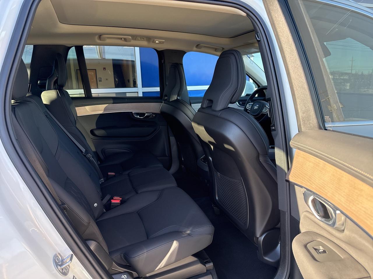 2025 Volvo XC90 B6 Plus 7-Seater Bend OR