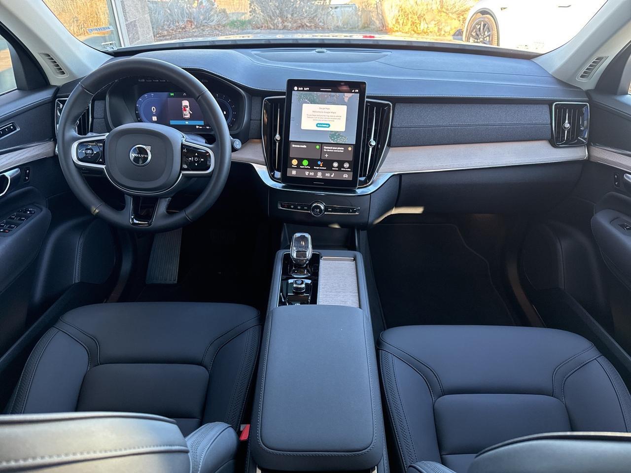 2025 Volvo XC90 B6 Plus 7-Seater Bend OR