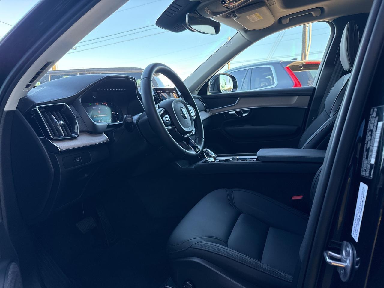 2025 Volvo XC90 B6 Plus 7-Seater Bend OR