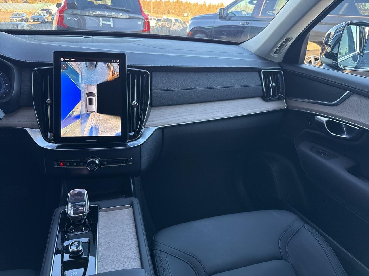 2025 Volvo XC90 B6 Plus 7-Seater Bend OR