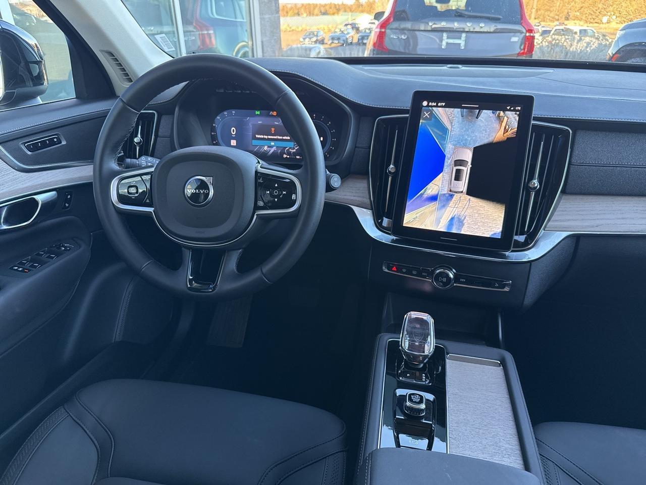 2025 Volvo XC90 B6 Plus 7-Seater Bend OR