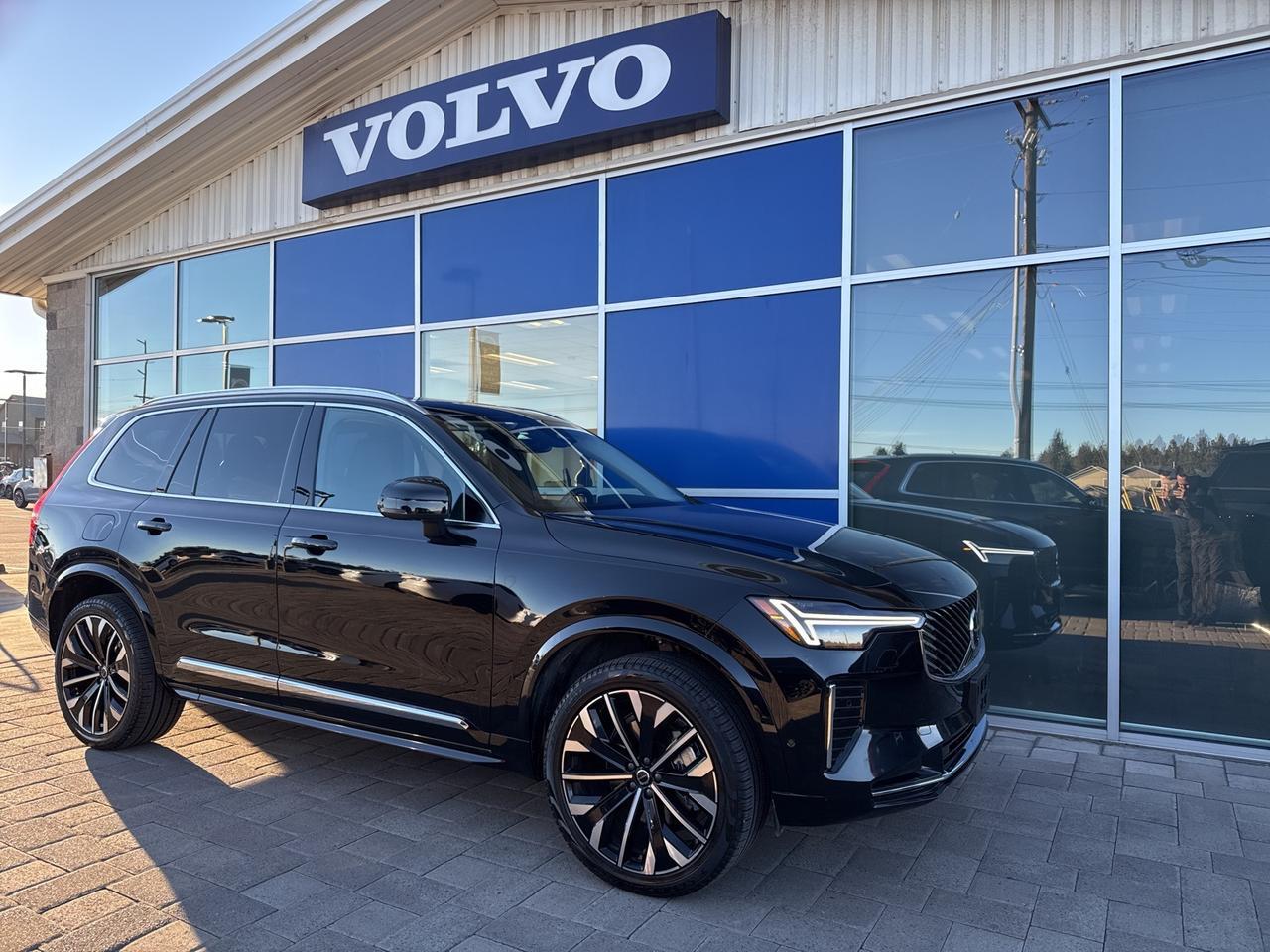 2025 Volvo XC90 B6 Plus 7-Seater