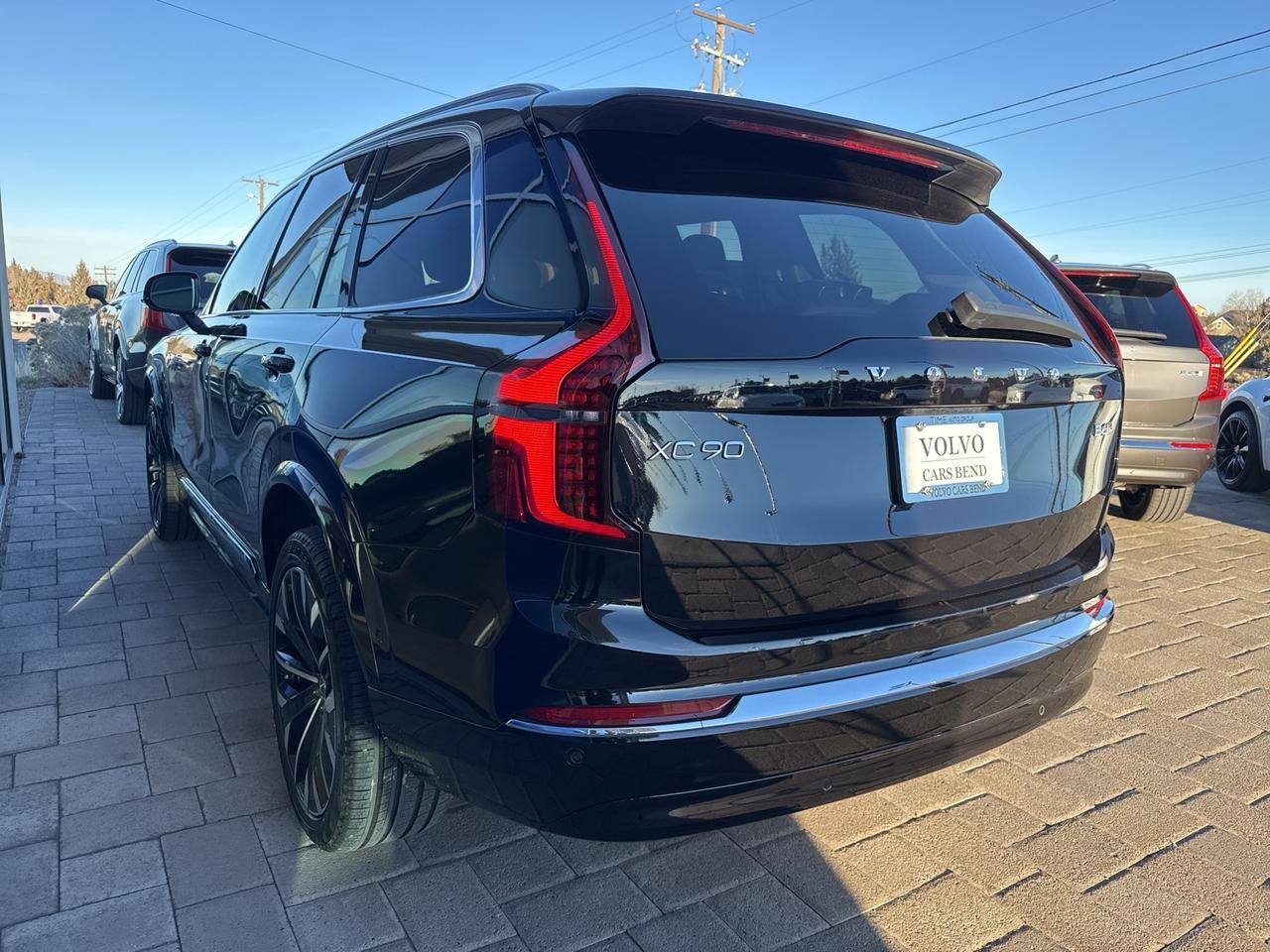 2025 Volvo XC90 B6 Plus 7-Seater Bend OR