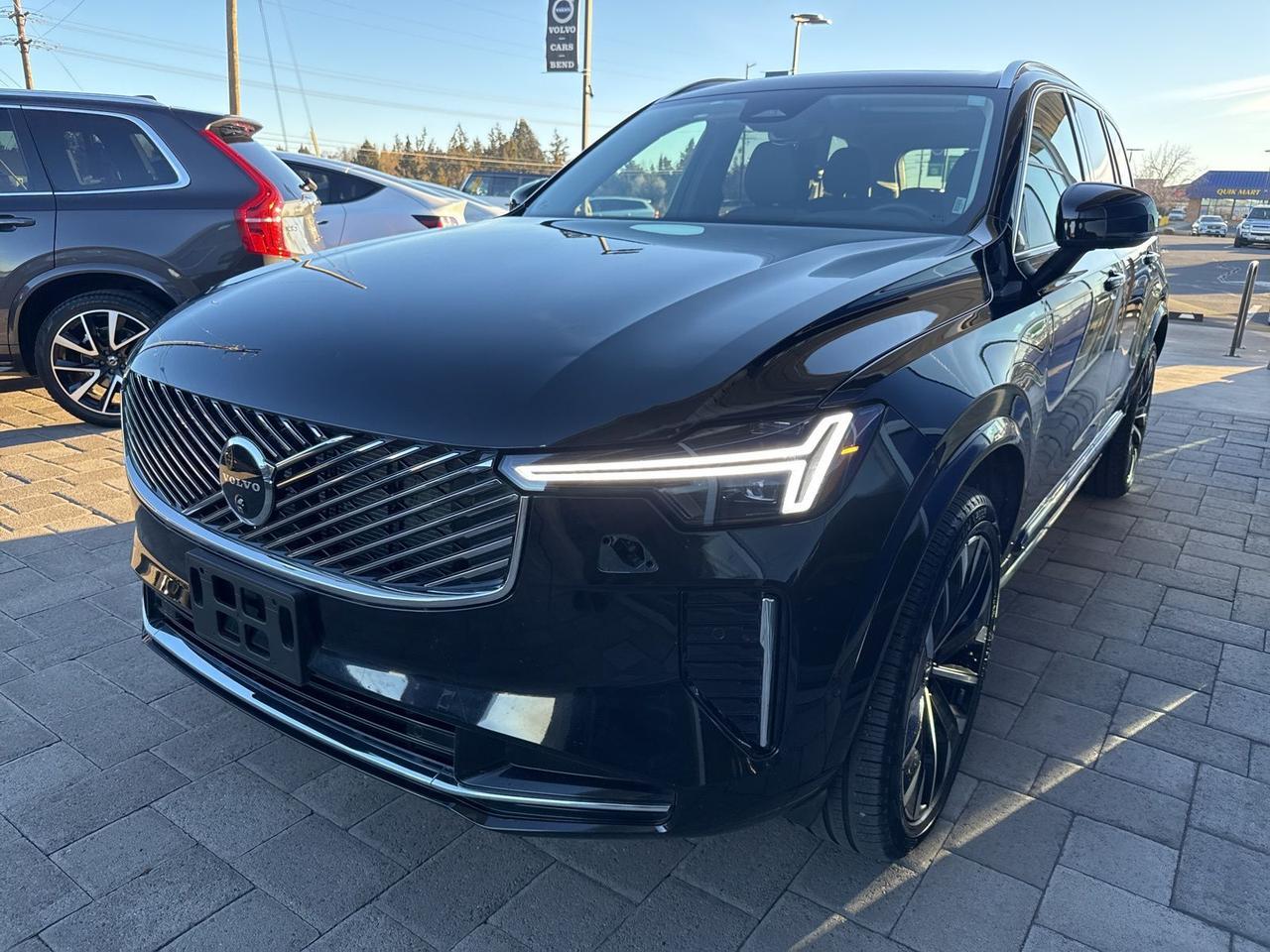 2025 Volvo XC90 B6 Plus 7-Seater Bend OR