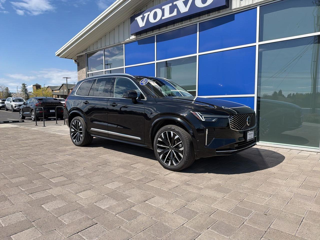 2025 Volvo XC90 B6 Plus 7-Seater