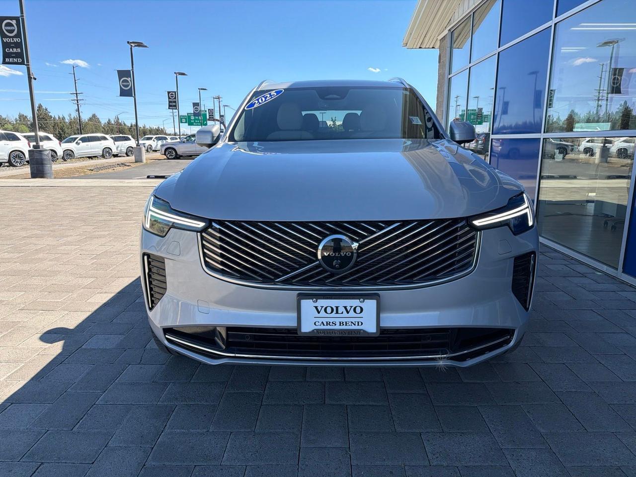 2025 Volvo XC90 B6 Plus 7-Seater Bend OR
