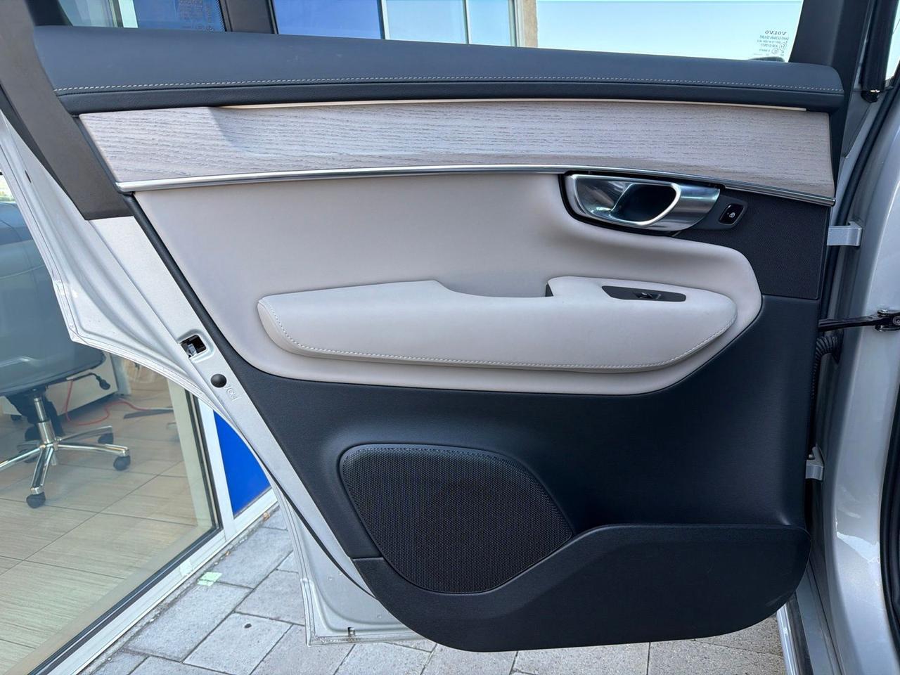 2025 Volvo XC90 B6 Plus 7-Seater Bend OR