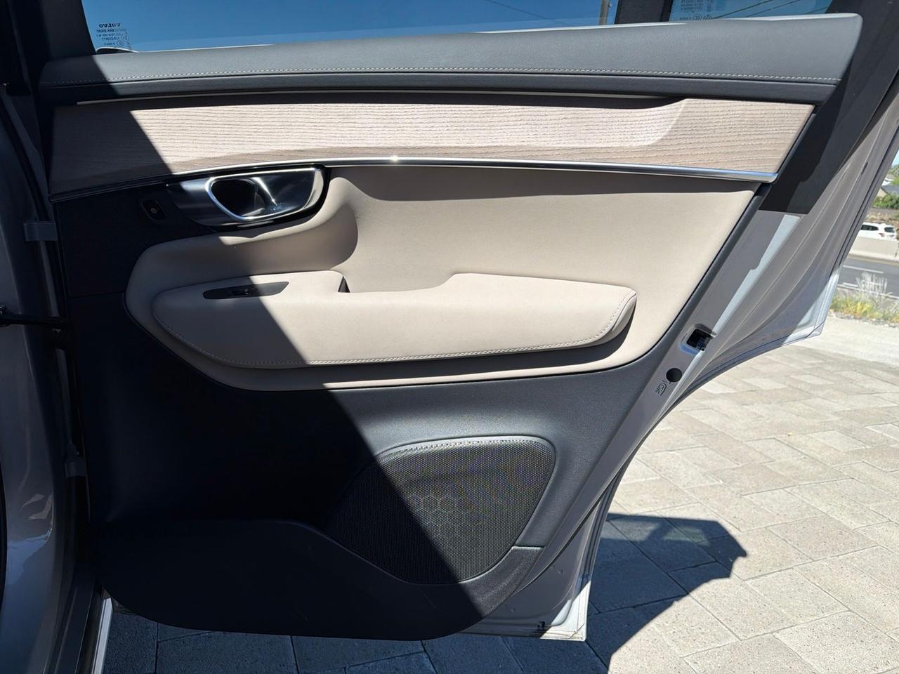 2025 Volvo XC90 B6 Plus 7-Seater Bend OR