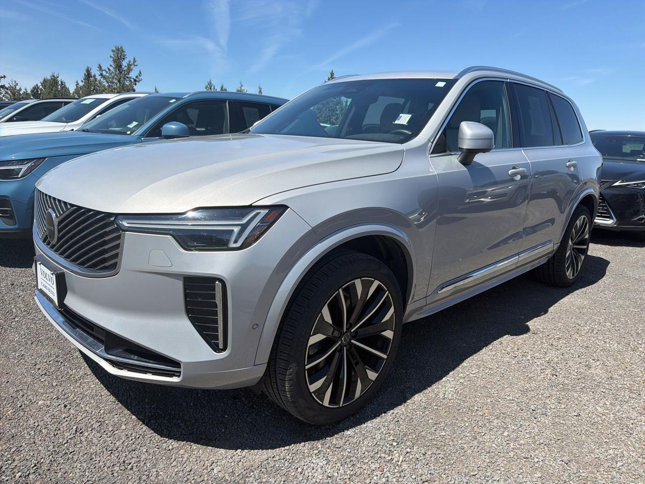 2025 Volvo XC90 B6 Plus 7-Seater