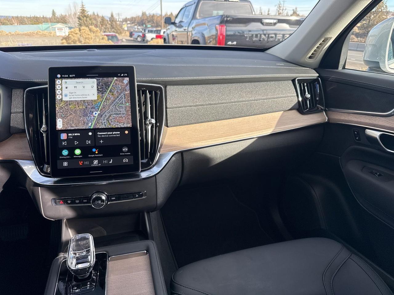 2025 Volvo XC90 B6 Plus 7-Seater Bend OR