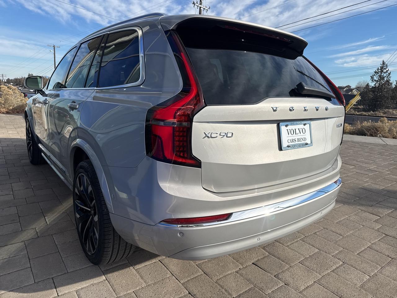 2025 Volvo XC90 B6 Plus 7-Seater Bend OR