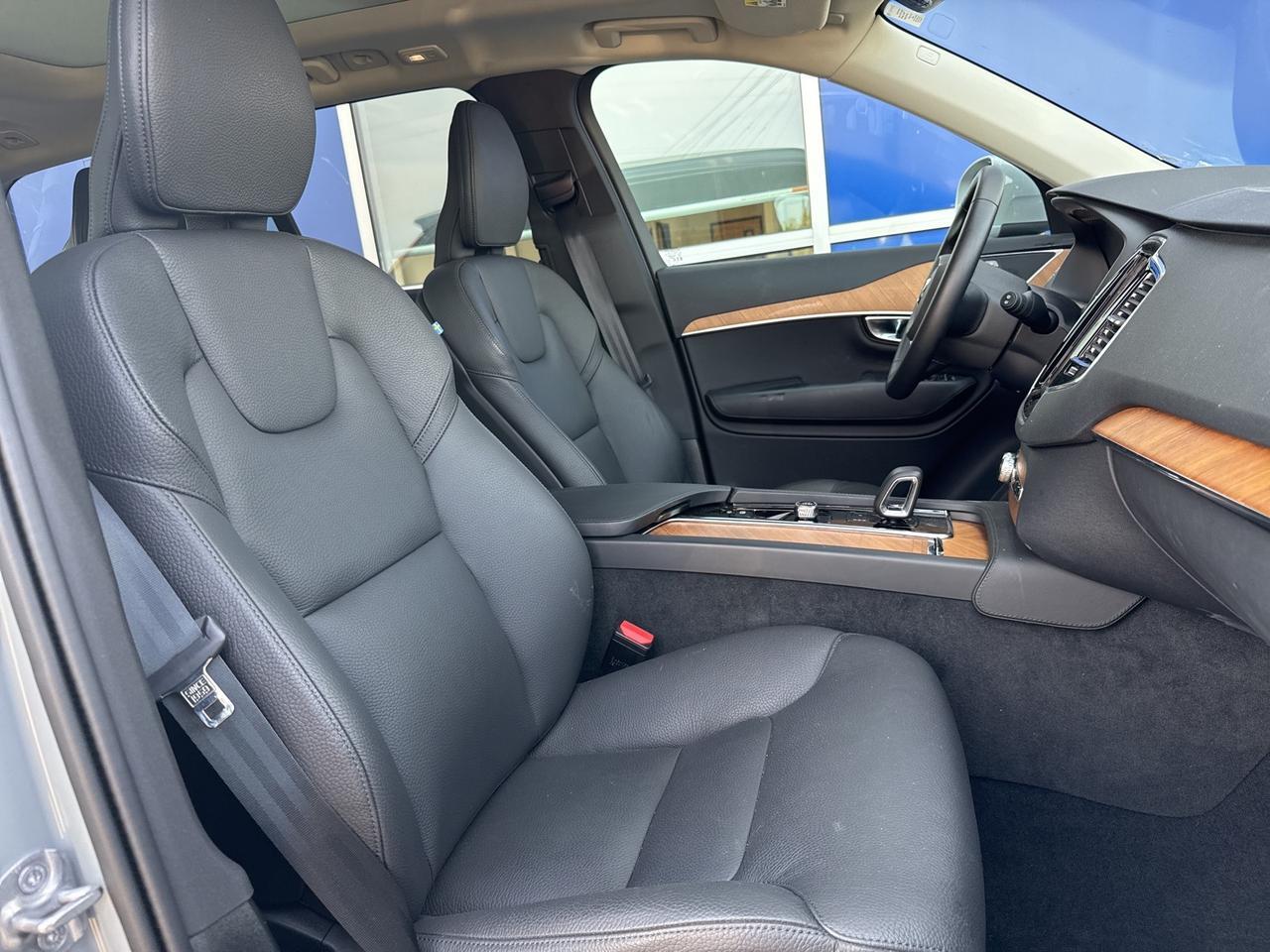 2025 Volvo XC90 B6 Plus 7-Seater Bend OR