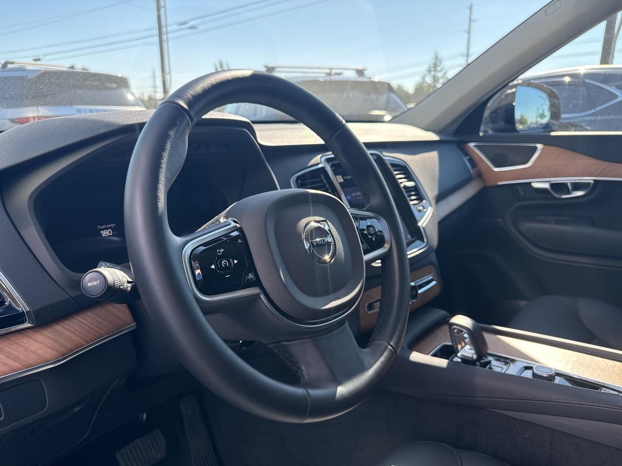2025 Volvo XC90 B6 Plus 7-Seater Bend OR