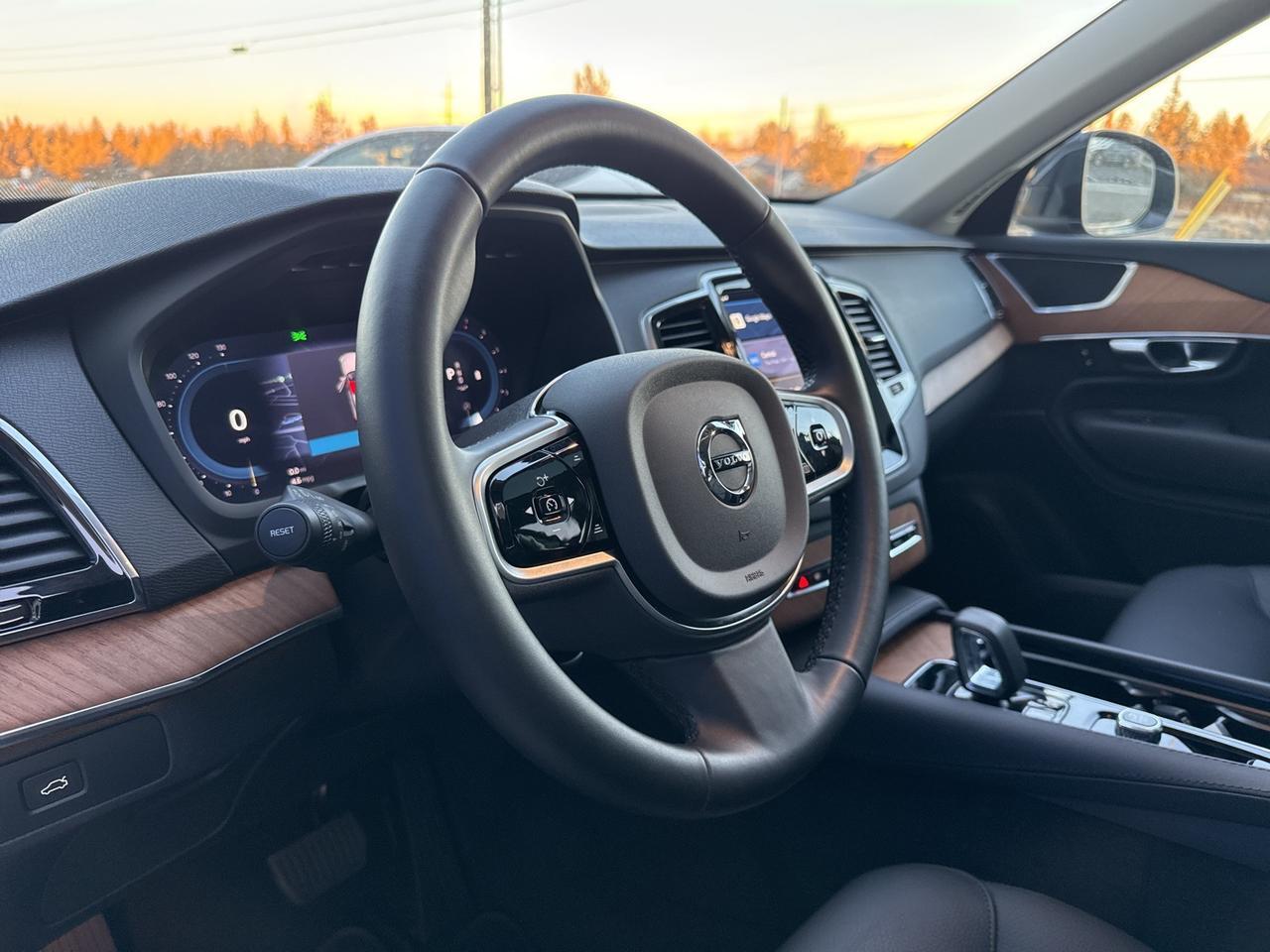 2025 Volvo XC90 B6 Plus 7-Seater Bend OR