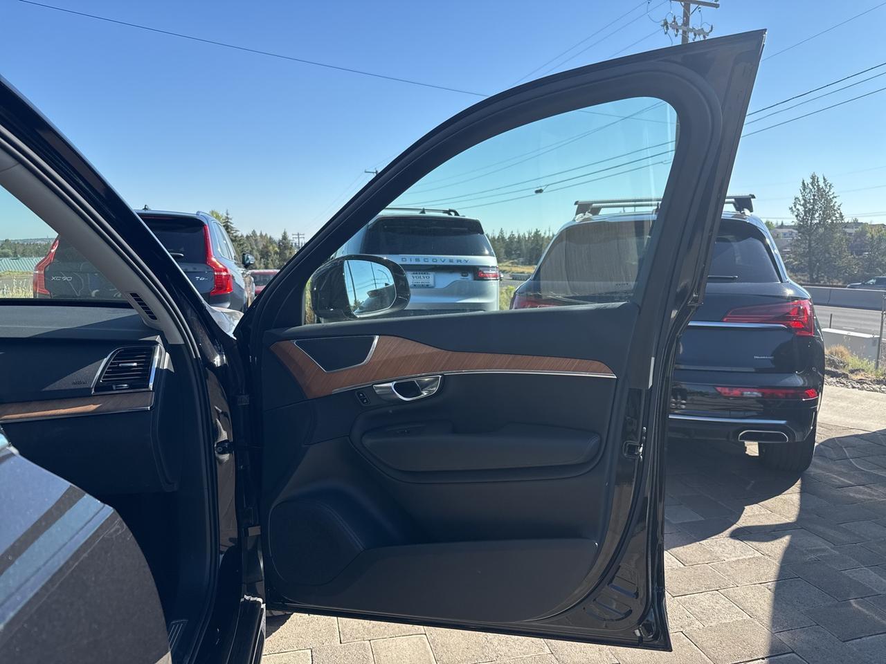 2025 Volvo XC90 B6 Plus 7-Seater Bend OR